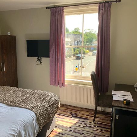 Bed and Breakfast George And Dragon Tarvin Esterno foto