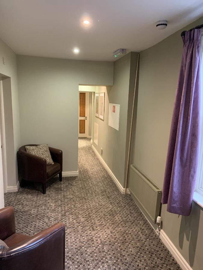 Bed and Breakfast George And Dragon Tarvin Esterno foto
