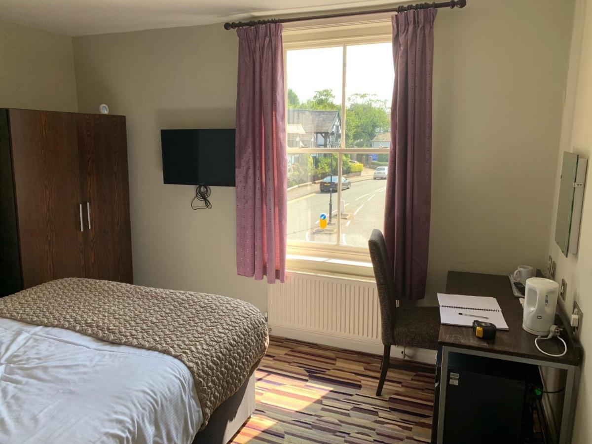 Bed and Breakfast George And Dragon Tarvin Esterno foto